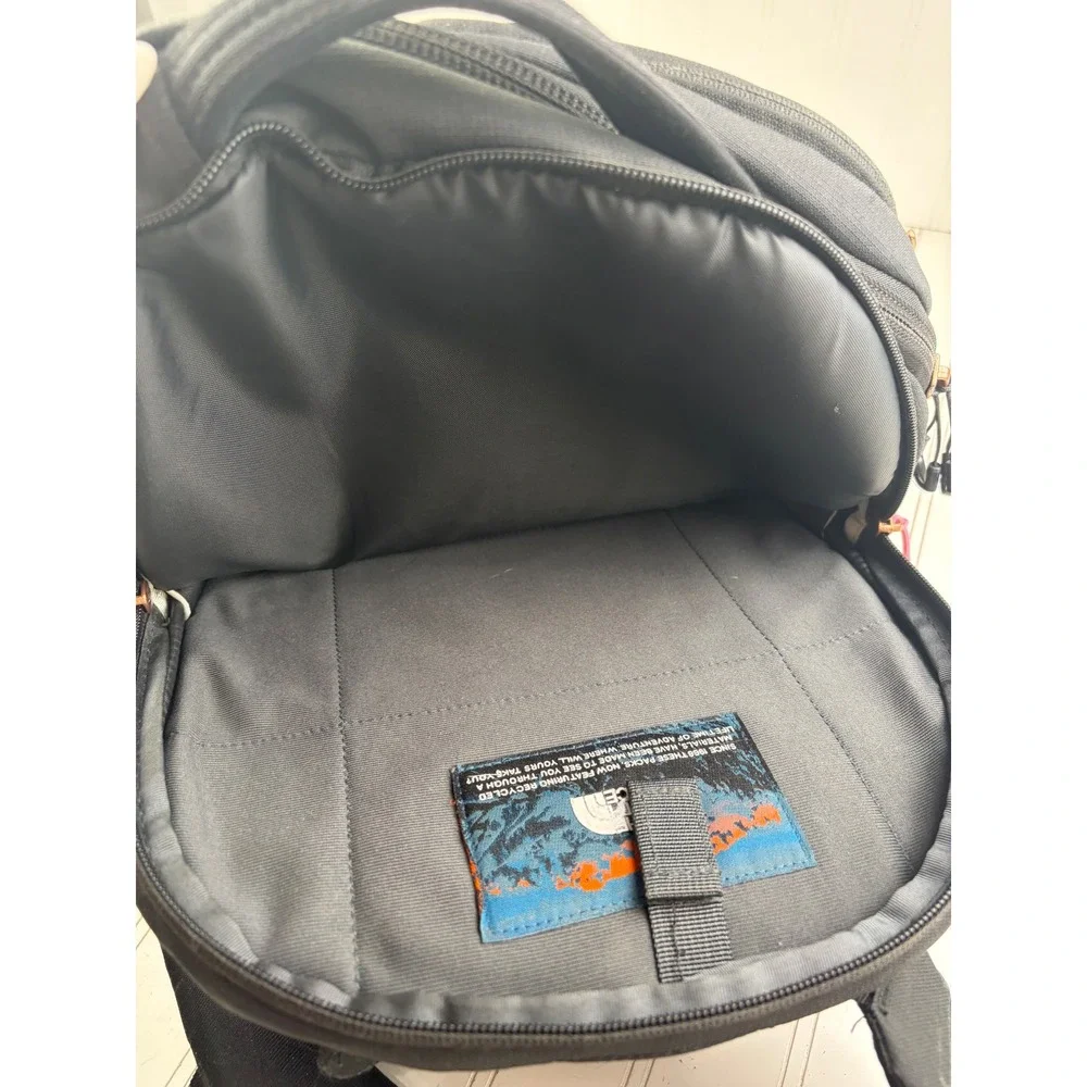 The North Face Black Borealis Luxe Hiking Travel Unisex Backpack $150